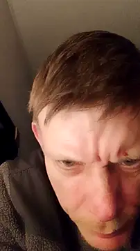 Snapshot of Der_Schoene_Penis chatting on 02-27-26, 10:32 Der Schoene Penis online show from 02-27-26, 10:32
