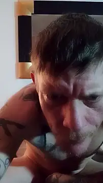 Snapshot of Der_Schoene_Penis chatting on 03-15-26, 11:00 Der Schoene Penis online show from 03-15-26, 11:00