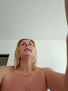 Amelia9798 online show from 06-09-26, 04:35