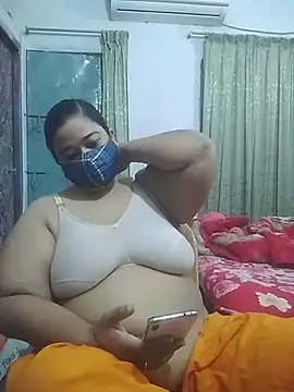 momo loves online show from 03-08-26, 07:17