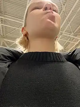 AshleyMur online show from 01-18-26, 04:05