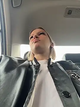 AshleyMur online show from 04-27-26, 04:43