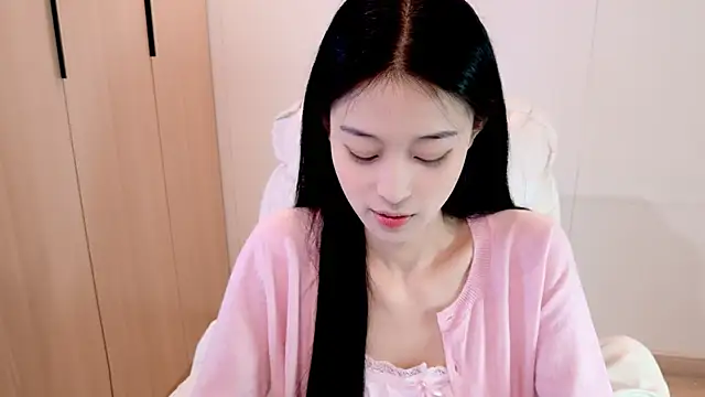 iiiiiiiiiu online show from 02-05-26, 07:24