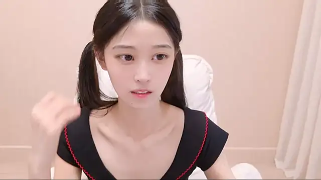 iiiiiiiiiu online show from 05-15-26, 09:16