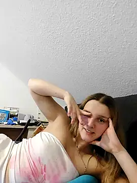 Snapshot of HotAlice69 chatting on 02-27-26, 10:32 HotAlice69 online show from 02-27-26, 10:32