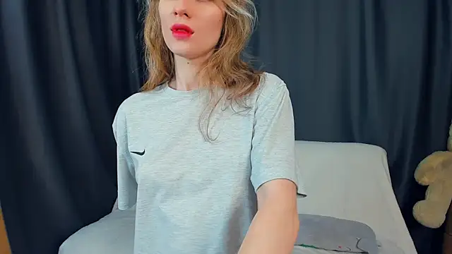 Snapshot of Kirawithvibe chatting on 01-18-26, 02:26 Kirawithvibe online show from 01-18-26, 02:26