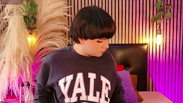 Hiddenhotcake online show from 04-24-26, 08:00