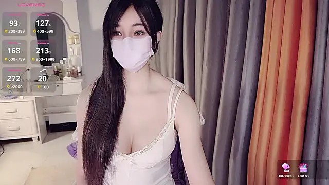 NolanMia online show from 03-12-26, 12:17