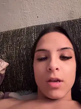 Snapshot of Evelin199 chatting on 03-15-26, 08:04 Evelin199 online show from 03-15-26, 08:04