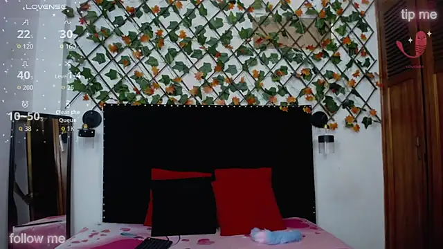 Snapshot of vsamanthaper1 chatting on 03-10-26, 07:52 vsamanthaper1 online show from 03-10-26, 07:52