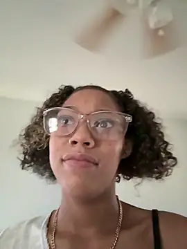 Snapshot of jojosbizarrelyf chatting on 02-17-26, 04:13 jojosbizarrelyf online show from 02-17-26, 04:13