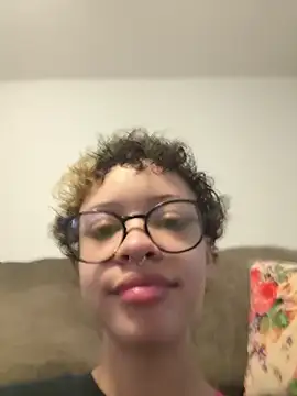 Snapshot of jojosbizarrelyf chatting on 03-10-26, 02:11 jojosbizarrelyf online show from 03-10-26, 02:11