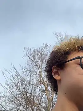 Snapshot of jojosbizarrelyf chatting on 03-13-26, 01:51 jojosbizarrelyf online show from 03-13-26, 01:51