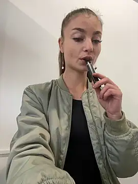 Rebeka2589 online show from 04-30-26, 06:42