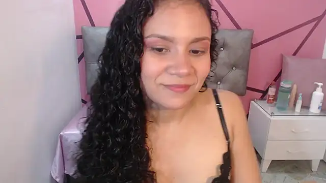 Snapshot of Little18Doll chatting on 05-16-26, 11:03 Little18Doll online show from 05-16-26, 11:03