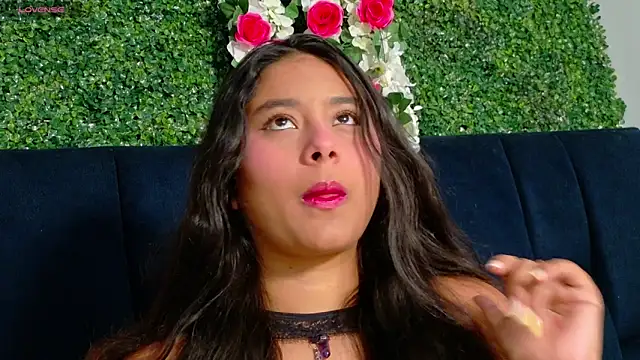 AnnaSmiles online show from 04-23-26, 08:33