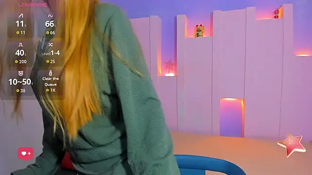 Snapshot of emilywilliis chatting on 02-05-26, 12:32 emilywilliis online show from 02-05-26, 12:32