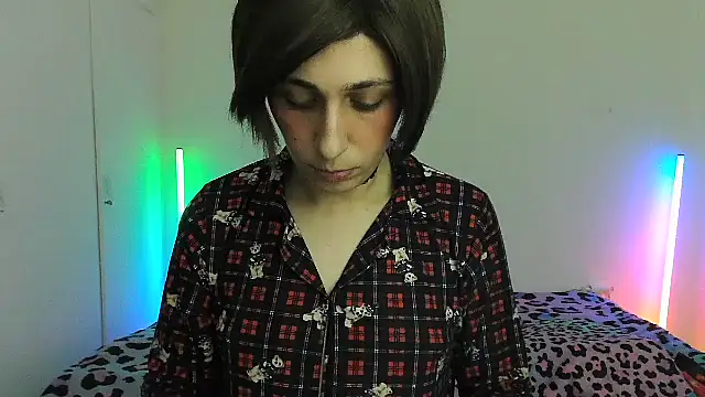 HoneyValentine online show from 02-20-26, 07:47