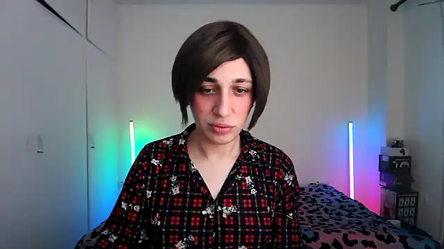 HoneyValentine online show from 04-25-26, 07:00