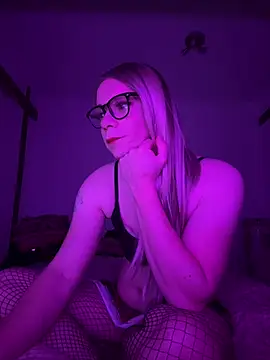 Snapshot of Sissy_celina1 chatting on 03-14-26, 07:41 Sissy celina1 online show from 03-14-26, 07:41