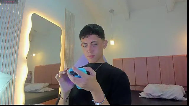 Snapshot of Iamcami_ chatting on 02-04-26, 07:09 Iamcami online show from 02-04-26, 07:09