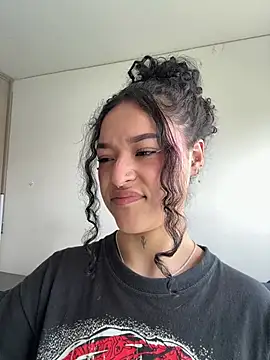 crystal dlun online show from 02-21-26, 06:53