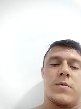 RAFAELQUINTEROSCAVALHEI online show from 01-08-26, 03:25