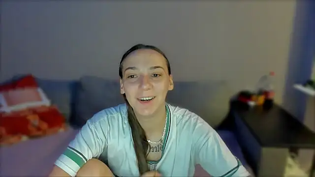 Snapshot of AnnaMized chatting on 01-10-26, 04:47 AnnaMized online show from 01-10-26, 04:47