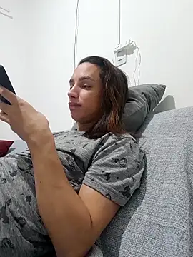 ofjuliaa online show from 06-10-26, 04:34