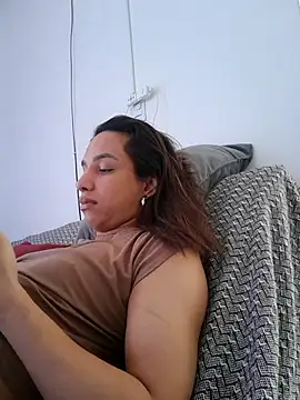 ofjuliaa online show from 07-05-26, 07:10
