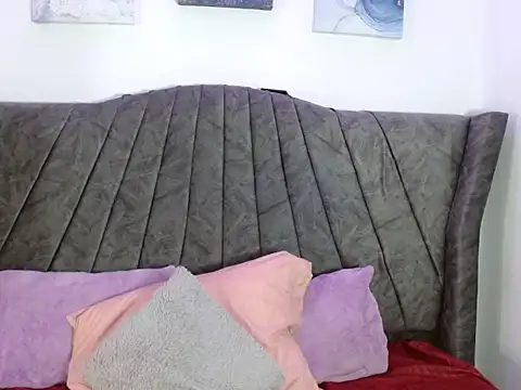 Angel adrien online show from 02-05-26, 01:16