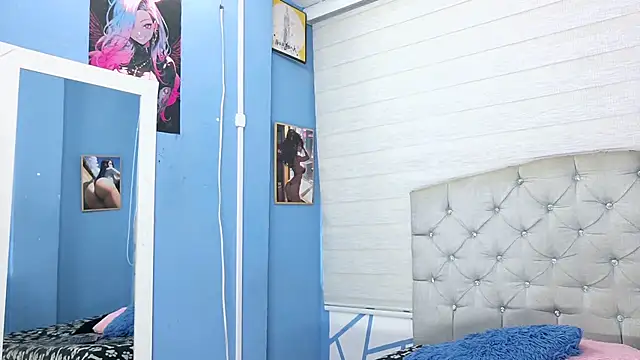 Snapshot of eimy_hot19 chatting on 01-19-26, 03:05 eimy hot19 online show from 01-19-26, 03:05