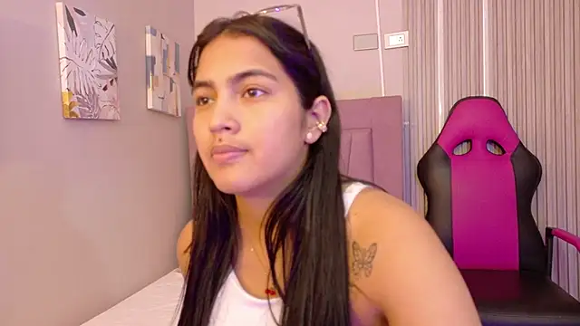 Snapshot of AlanaBlair_ chatting on 02-01-26, 12:26 AlanaBlair online show from 02-01-26, 12:26