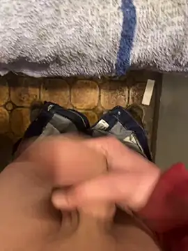 Nutsohard online show from 01-12-26, 08:03