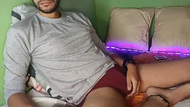 Taylor Blaze94 online show from 02-08-26, 01:42