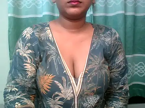 Snapshot of Sima_Roy95 chatting on 05-12-26, 05:21 Sima Roy95 online show from 05-12-26, 05:21