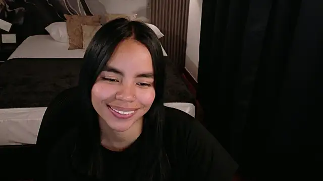 SofiaMante  online show from 04-21-26, 01:42