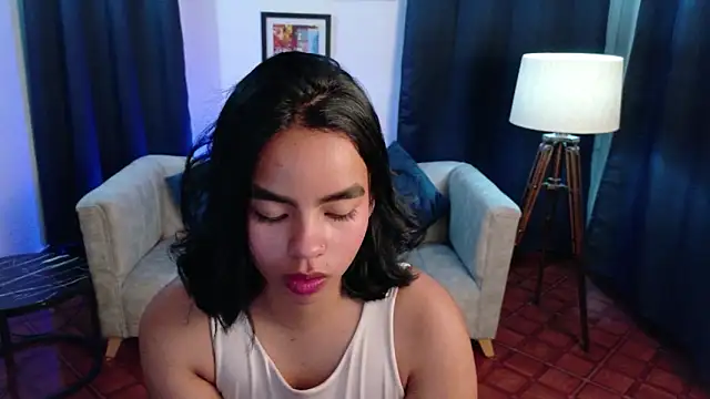 Snapshot of SofiaMante_ chatting on 06-06-26, 01:00 SofiaMante online show from 06-06-26, 01:00