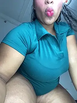 Snapshot of NataliaMillers chatting on 02-22-26, 06:02 NataliaMillers online show from 02-22-26, 06:02