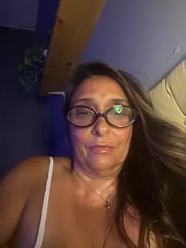 Snapshot of Annalua73 chatting on 01-07-26, 10:56 Annalua73 online show from 01-07-26, 10:56