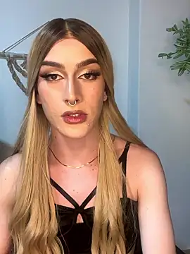 Snapshot of Alana_Stone chatting on 01-15-26, 03:00 Alana Stone online show from 01-15-26, 03:00