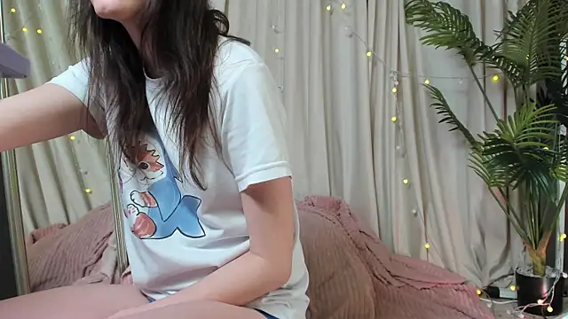 Ruby blossom  online show from 02-07-26, 09:07