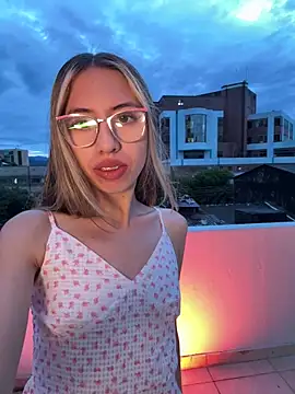 yeye sweet  online show from 04-18-26, 10:41