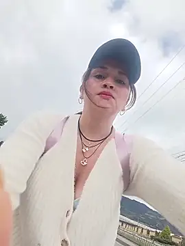 Alejandra N online show from 05-28-26, 02:25