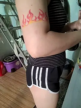 -LunaLust online show from 04-16-26, 02:23