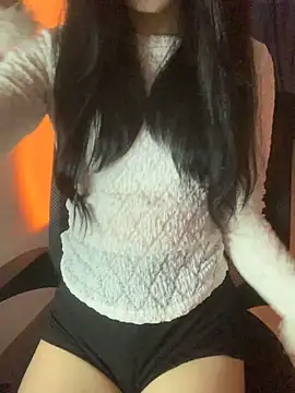 Snapshot of Jennybae23 chatting on 02-08-26, 08:29 Jennybae23 online show from 02-08-26, 08:29