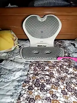 Zu naa online show from 04-18-26, 07:07