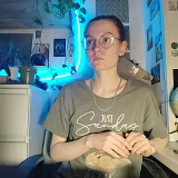 Shy Bamby online show from 04-28-26, 08:36