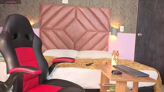 Snapshot of tabata_monroe chatting on 01-14-26, 07:30 tabata monroe online show from 01-14-26, 07:30