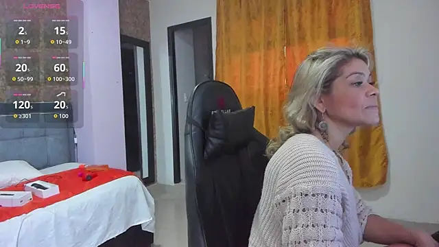 Snapshot of tabata_monroe chatting on 02-05-26, 02:33 tabata monroe online show from 02-05-26, 02:33